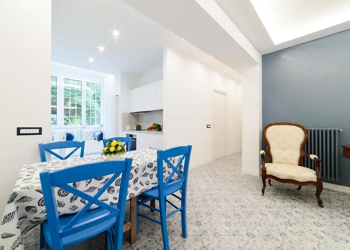 Estate4home - The Attic * Sorrento