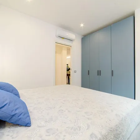 Estate4home - The Attic *