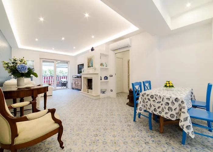 Estate4home - The Attic * Sorrente