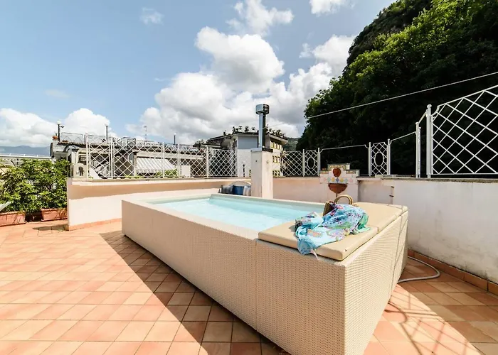 Estate4home - The Attic