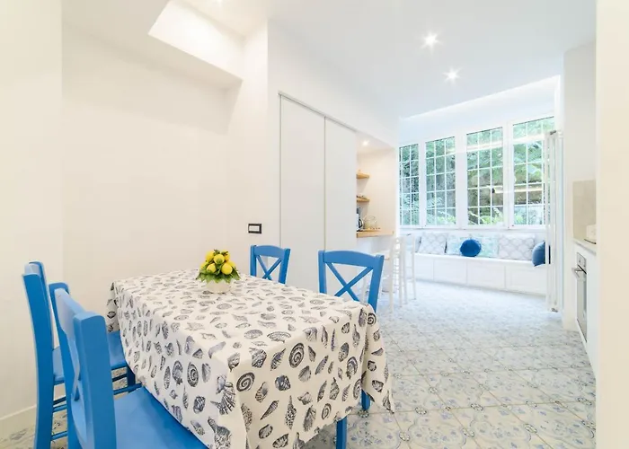 Estate4home - The Attic Appartement