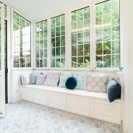 Estate4home - The Attic Апартаменти